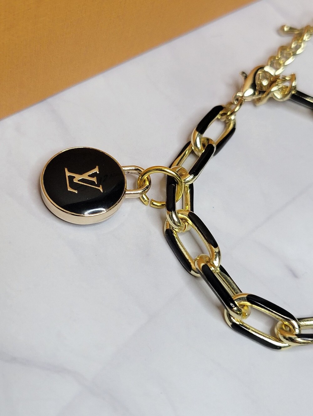 Louis Vuitton Gold/black Trunks&Bags Charms, Adjustable Bracelet, New - Picture 3 of 4